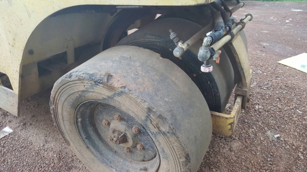 ขาย รถบดล้อยาง BOMAG BW3R ขนาด 3 ตัน 7 ล้อ สภาพพร้อมใช้งาน เอกสารเล่มทะเบียนครบ