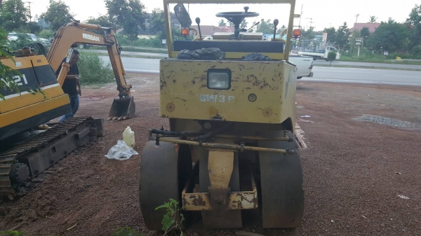 ขาย รถบดล้อยาง BOMAG BW3R ขนาด 3 ตัน 7 ล้อ สภาพพร้อมใช้งาน เอกสารเล่มทะเบียนครบ