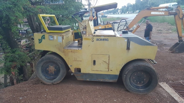 ขาย รถบดล้อยาง BOMAG BW3R ขนาด 3 ตัน 7 ล้อ สภาพพร้อมใช้งาน เอกสารเล่มทะเบียนครบ