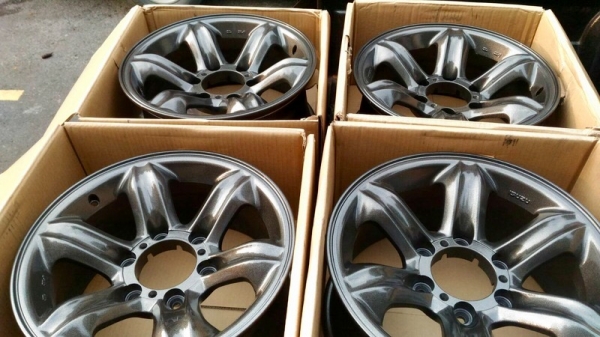 ขายล้อเล็บเหยี่ยวแท้ ขอบ 16 ISUZU 4 WD ขายล้อเล็บเหยี่ยวแท้ ขอบ 16 ISUZU 4 WD