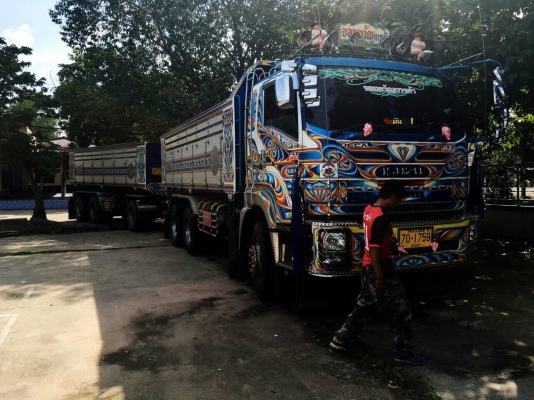 ขายรถพ่วงดัมพ์ ISUZU เครื่อง 360 แรง ปี 56 ดัมพ์มิเนียมอู่สหกิจ ลูก 3 เพลาแท้ รถมือเดียว ไมล์สองแสน ทะเบียนพร้อม