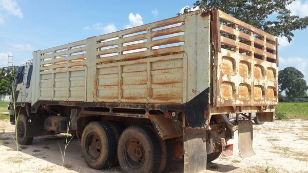 ขาย 10 ล้อดั้ม HINO FM3M มีระบบลำโพงลากพ่วง เครื่องเดิม M10C 240 แรงม้า เกียร์เดิม สโลว์เดิม คัสซีสว ขาย 10 ล้อดั้ม HINO FM3M มีระบบลำโพงลากพ่วง เครื่องเดิม M10C 240 แรงม้า เกียร์เดิม สโลว์เดิม คัสซีสว