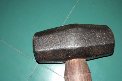 ขายค้อน3ปอนงานเก่าญี่ปุ่นทำด้ามใหม่สวยงาม ขายค้อน3ปอนงานเก่าญี่ปุ่นทำด้ามใหม่สวยงาม