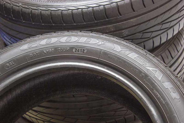 ขายยาง185-55-16