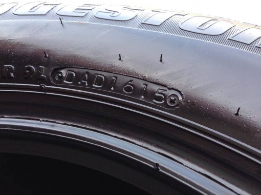 ยาง Bridgstone 205-65-15 ปี 15 ครบชุด 4 เส้น 5000 สภาพสวยๆไม่มีปะไม่บวมไม่กินข้าง ดอกยางเหลือเยอะเอาไปวิ่งกันใด้อีกยาวค่ะ ยาง Bridgstone 205-65-15 ปี 15 ครบชุด 4 เส้น 5000 สภาพสวยๆไม่มีปะไม่บวมไม่กินข้าง ดอกยางเหลือเยอะเอาไปวิ่งกันใด้อีกยาวค่ะ