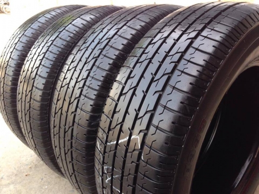 ยาง Bridgstone 205-65-15 ปี 15 ครบชุด 4 เส้น 5000 สภาพสวยๆไม่มีปะไม่บวมไม่กินข้าง ดอกยางเหลือเยอะเอาไปวิ่งกันใด้อีกยาวค่ะ