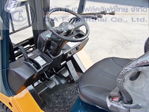 ขาย รถโฟล์คลิฟท์ TOYOTA รุ่น 7FD25 (2)