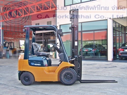 ขาย รถโฟล์คลิฟท์ TOYOTA รุ่น 7FD15