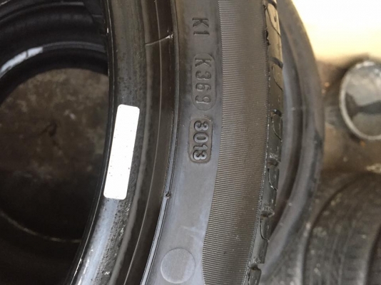 ขายยาง PIRELLI CINTURATO P7 (RUN FLAT) 225-45-18 ปี13 ดอกเต็ม สภาพน้องๆยางใหม่ ไม่มีปะ ชุดละ 6,900 บาท