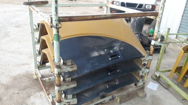 ขายฝาครอบ CAT 307 ชิ้นล่ะ 2,000บาท