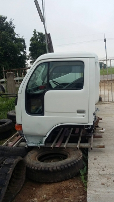 ลดราคาเหลือ32,000 บาท///// ขายหัวเก๋งหกล้อกลาง NISSAN PU  หัวกว้างสภาพสวยทั้งภายในและภายนอก ทำความสะอาดพร้อมใช้งาน สามารถดัดแปลง ใส่รถได้หลายรุ่น