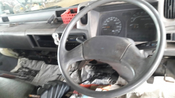 ลดราคาเหลือ32,000 บาท///// ขายหัวเก๋งหกล้อกลาง NISSAN PU  หัวกว้างสภาพสวยทั้งภายในและภายนอก ทำความสะอาดพร้อมใช้งาน สามารถดัดแปลง ใส่รถได้หลายรุ่น