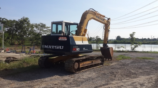 ขายรถขุดนำเข้าเก่าญี่ปุ่น komatsu pc90 รถสวยเดิมๆ สนใจติดต่อสอบถาม 092-3309229 อีด