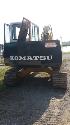 ขายรถขุดนำเข้าเก่าญี่ปุ่น komatsu pc90 รถสวยเดิมๆ สนใจติดต่อสอบถาม 092-3309229 อีด