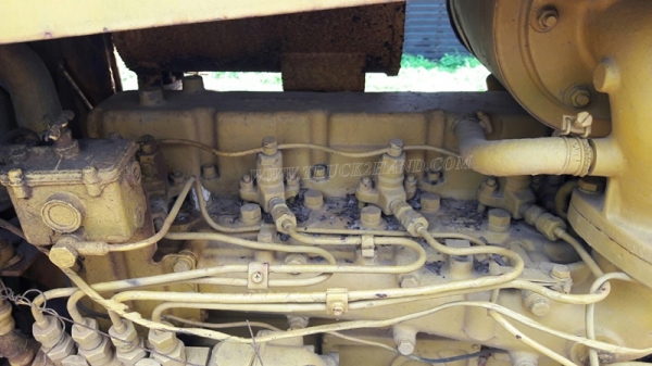 แทร็คเตอร์ KOMATSU รุ่น 21 PL  4 สูบ ถานดันกว้าง 2.55 เมตร