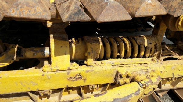 แทร็คเตอร์ KOMATSU รุ่น 21 PL  4 สูบ ถานดันกว้าง 2.55 เมตร