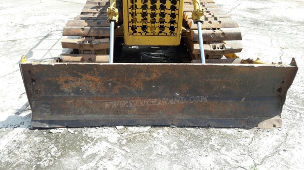 แทร็คเตอร์ KOMATSU รุ่น 21 PL  4 สูบ ถานดันกว้าง 2.55 เมตร