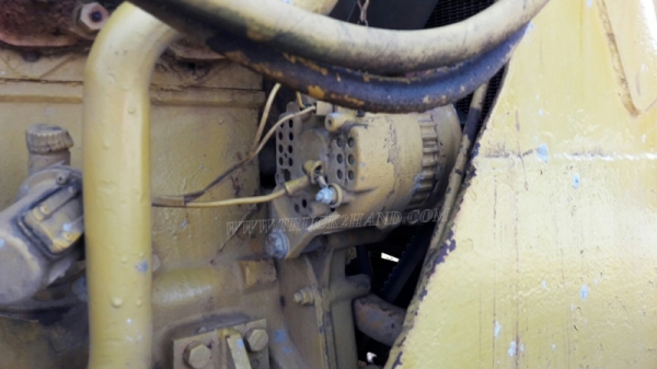 แทร็คเตอร์ KOMATSU รุ่น 21 PL  4 สูบ ถานดันกว้าง 2.55 เมตร