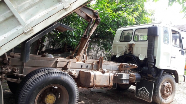 ขายรถ 6 ล้อ ดั้มพ์ ISUZU SFR 165 ปี 36 รถห้างแท้