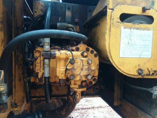 ขาย Komatsu Pc200-5 สภาพสวยพร้อมใช้ ต่อคุณอ๊อฟพิจิตร086-737-9991 ขาย Komatsu Pc200-5 สภาพสวยพร้อมใช้ ต่อคุณอ๊อฟพิจิตร086-737-9991