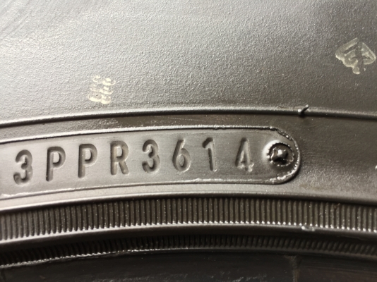 ยาง All DUNLOP AT3 265 70 16 ปี15 ดอกเต็ม ไม่มีปะ ราคาไม่แพง