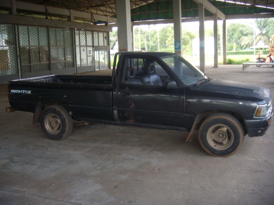 Toyota Hilux Mighty X ปี 2533