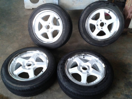 ขอบ15นิ้ว4รู100 พร้อมยาง ชุดนี้ ราคา 5900 บาท