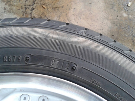 ขอบ15นิ้ว4รู100 พร้อมยาง ชุดนี้ ราคา 5900 บาท