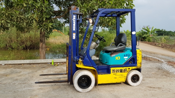 ขายด่วนรถยกKOMATSU FG10-16 ยก1.0ตันเสาสูง3เมตรยางหน้าคู้ยางตัน6เส้นรถนอกเพื่งนำเข้ามายังไม่เคยใช้งานในเมืองไทยเลย=รุ่นใหม่ขายถูกๆๆ