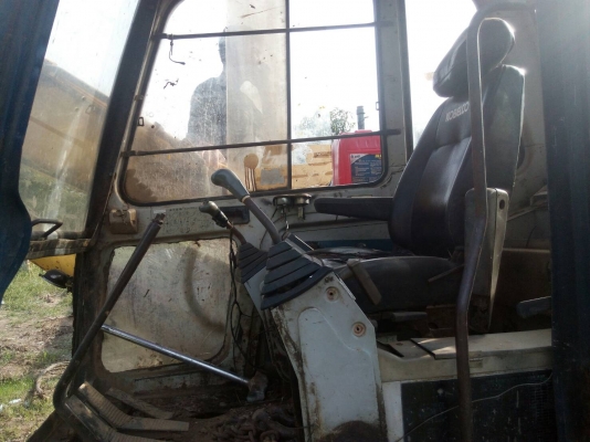 ขายKOBELCO SK 60 MART 3 ใช้งานดีมาก เครื่องดี ปั้มดี 340,000บ. สนใจติดต่อ 0835601591 หรือ 0903494058