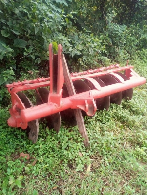 ขายด่วนผาน7&times;24 ใช้กับรถไถทุกยี่ห้อขนาด45-60แรง สภาพดี  ลูกปืนดี  สวย แข็งแรง