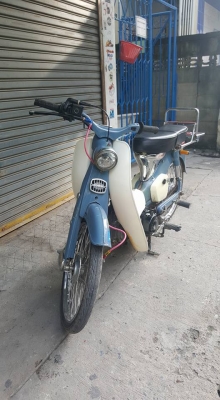 c100 มีเล่มเขียว