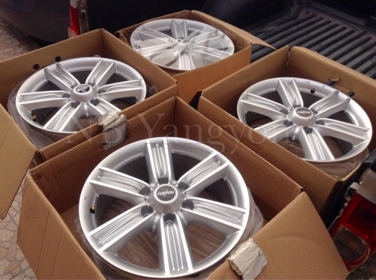 ล้อแม็ก Isuzu blue power ขอบ18 ถอดป้ายแดง