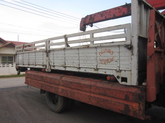ขายกะบะ6ล้อ มีลิฟต์ท้ายยกของ