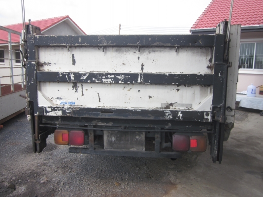 ขายกะบะ6ล้อ มีลิฟต์ท้ายยกของ