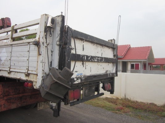 ขายกะบะ6ล้อ มีลิฟต์ท้ายยกของ