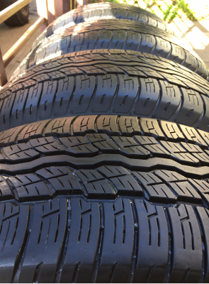 ยาง Bridgestone 235 55 18 ปลายปี14 ดอกเต็ม ไม่มีปะ ราคาไม่แพง ยาง Bridgestone 235 55 18 ปลายปี14 ดอกเต็ม ไม่มีปะ ราคาไม่แพง