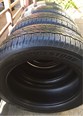 ยาง Bridgestone 235 55 18 ปลายปี14 ดอกเต็ม ไม่มีปะ ราคาไม่แพง ยาง Bridgestone 235 55 18 ปลายปี14 ดอกเต็ม ไม่มีปะ ราคาไม่แพง