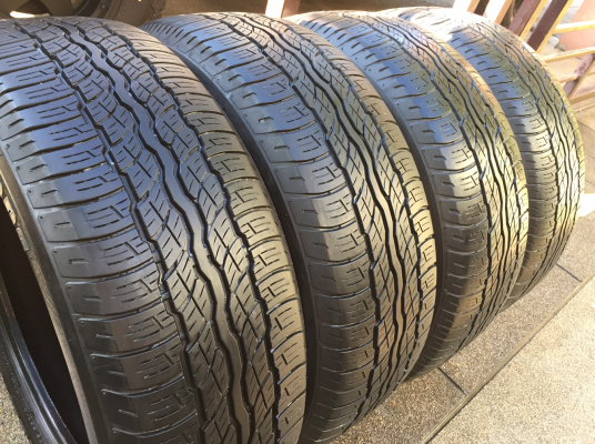 ยาง Bridgestone 235 55 18 ปลายปี14 ดอกเต็ม ไม่มีปะ ราคาไม่แพง ยาง Bridgestone 235 55 18 ปลายปี14 ดอกเต็ม ไม่มีปะ ราคาไม่แพง