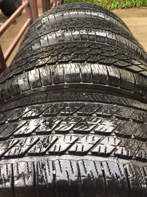 ยาง Michelin 265 65 17 ปลายปี14 ดอกเต็ม ใช้ยาว ราคาไม่แพง