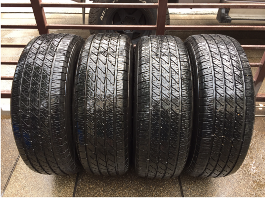 ยาง Michelin 265 65 17 ปลายปี14 ดอกเต็ม ใช้ยาว ราคาไม่แพง