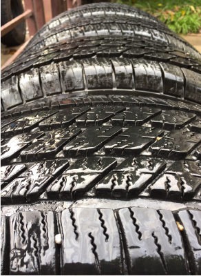 ยาง Michelin 265 65 17 ปลายปี14 ดอกเต็ม ใช้ยาว ราคาไม่แพง