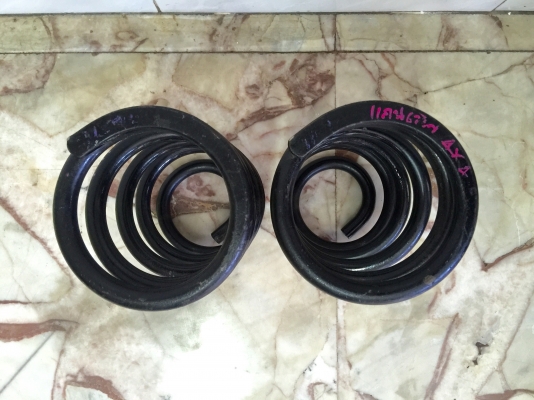 ขายสปริงหลัง TOYOTA GRANVIA ปี 2000 เครื่อง 1KZ แท้ญี่ปุ่น