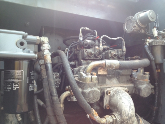 ขายรถแบคโฮ HITACHI ZX200-1 เอกสารเล่มทะเบียน ไมล์ 10700 ชม.ราคา 1400000