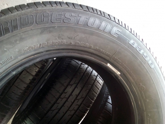 205/65R15  BRIDGESTONE B390 ปี14 ชุด 4 เส้น  tel. 081-427-3941