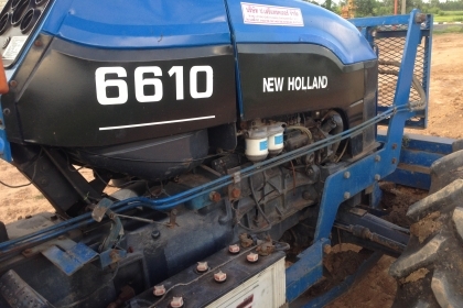 ขายรถไถ 2 เพลา Ford new holland 6610 มีภาพวีดีโอ สภาพสวยพร้อมใช้ ผานดันหน้า และผาน 7  ราคา685,000 บาท  โทร 081-9972972 089-8451778
