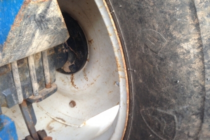 ขายรถไถ 2 เพลา Ford new holland 6610 มีภาพวีดีโอ สภาพสวยพร้อมใช้ ผานดันหน้า และผาน 7  ราคา685,000 บาท  โทร 081-9972972 089-8451778