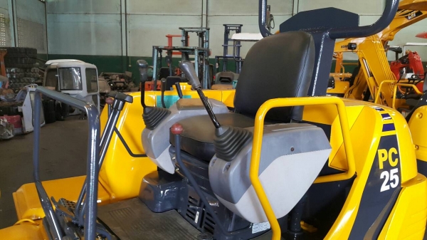 ขาย รถขุด KOMATSU รุ่น PC25-1- มือสองญี่ปุ่น แทรกเหล็กสวย สลัก บูท เอวแน่น 100\% คอนโทรลสั้น สวยพร้อมใช้งาน มือถือ/LINE ID : 0818753444 ขาย รถขุด KOMATSU รุ่น PC25-1- มือสองญี่ปุ่น แทรกเหล็กสวย สลัก บูท เอวแน่น 100\% คอนโทรลสั้น สวยพร้อมใช้งาน มือถือ/LINE ID : 0818753444