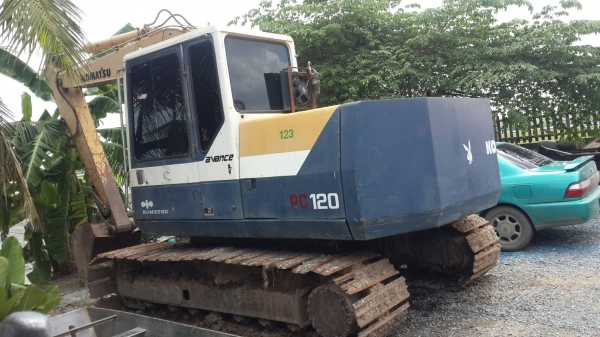 ขายkomatsu PC 120 รุ่น5