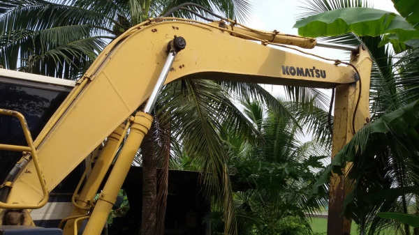 ขายkomatsu PC 120 รุ่น5